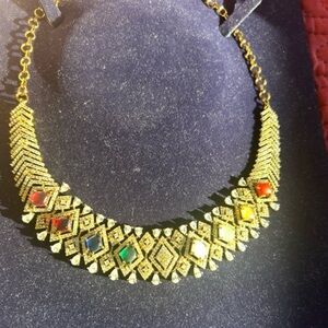 Gorgeous antique gold plated nine stone necklace with swarovski Elements